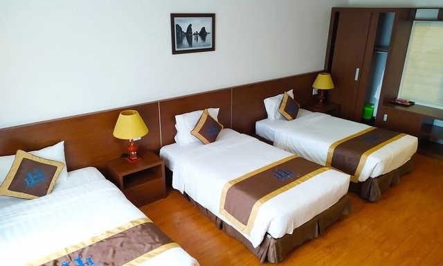 Khách sạn Hạ Long Harbour